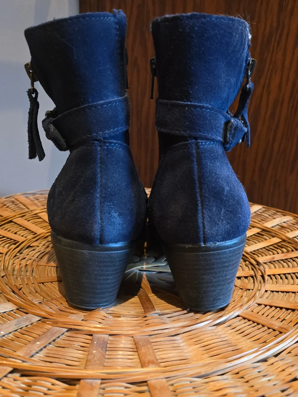 Earth Origins | Suede booties